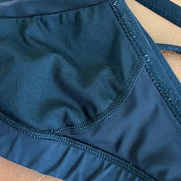 Lululemon All You Need Sports Bra Scratch Match Black Gray Crossover Back Size 4 - Picture 7 of 9